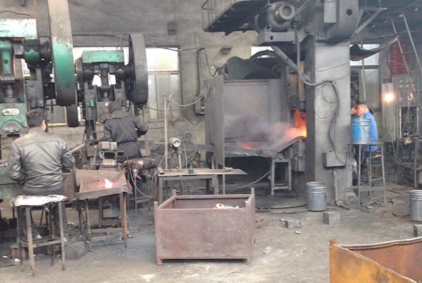 Scaffolding couplers forging machine