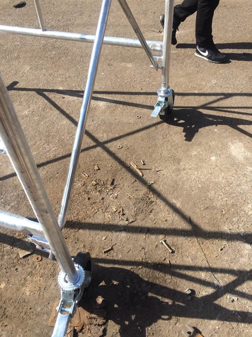 Scaffolding caster wheel