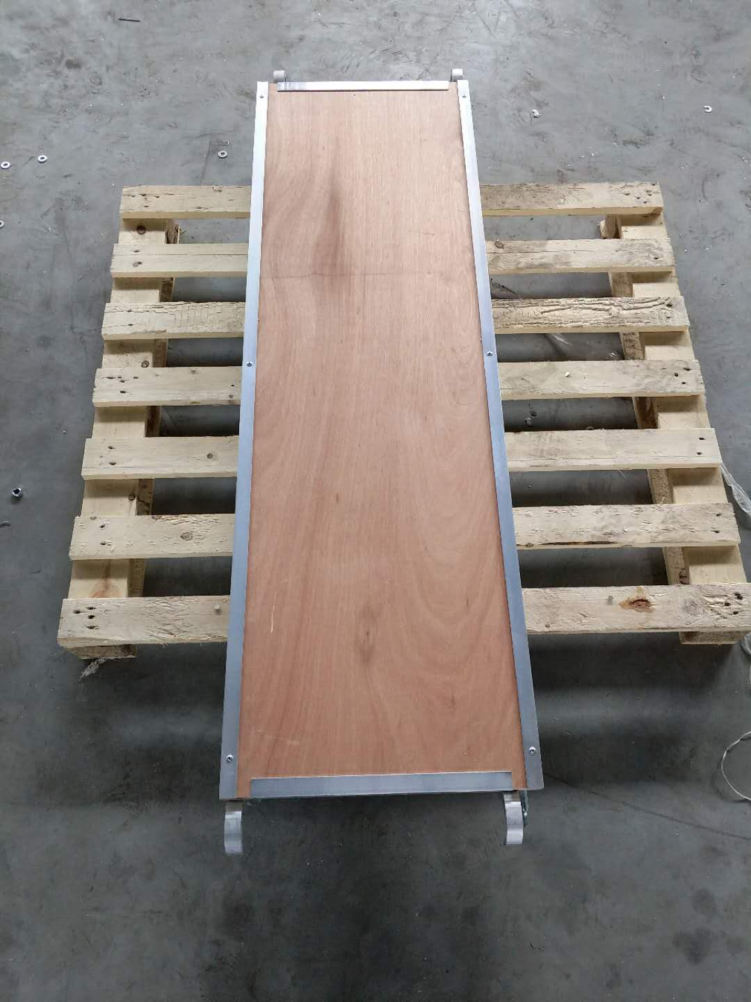 10' X 19