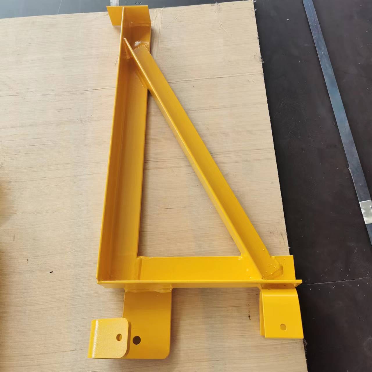 scaffolding 2 iron angle bracket