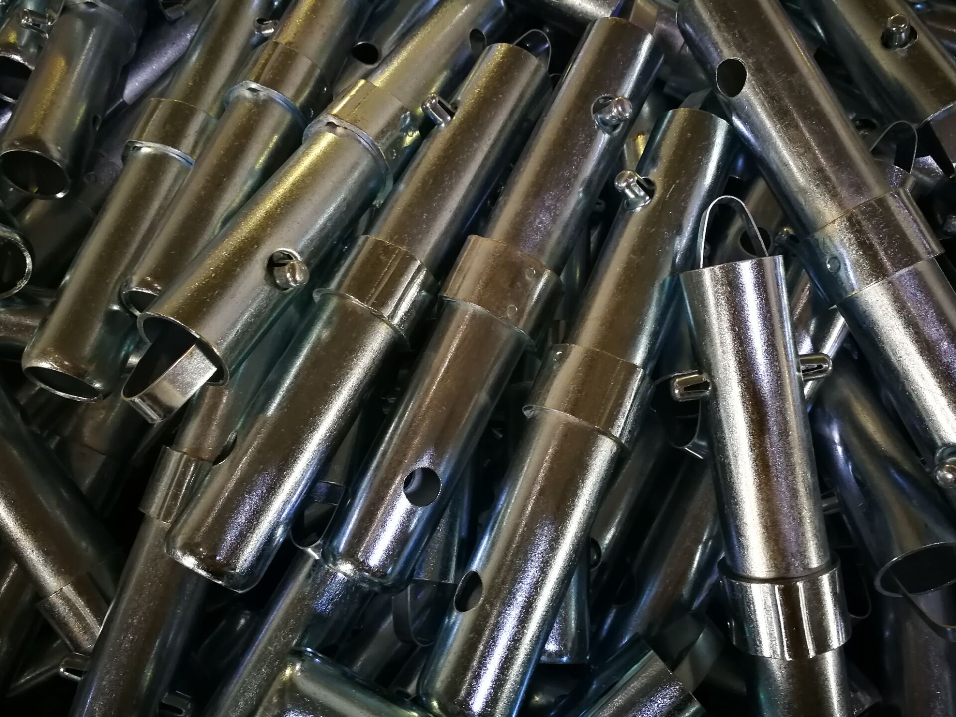 Scaffolding coupling pins and clips 