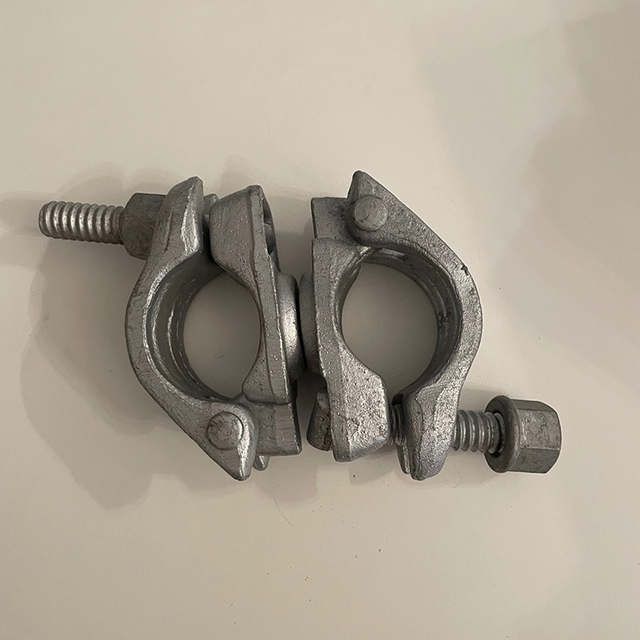 Scaffolding swivel coupler German style