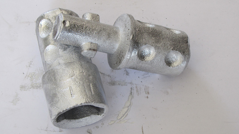 twist lock ends for scaffolding tube