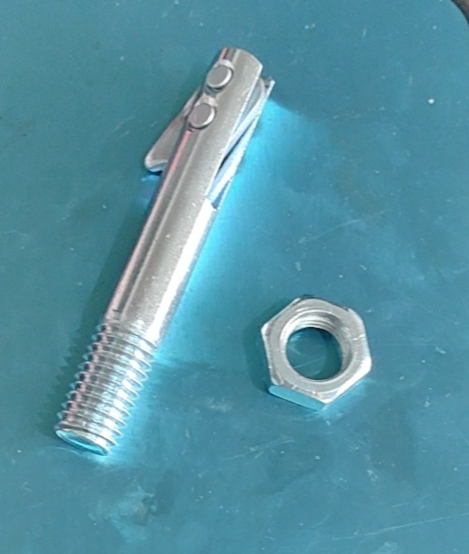 Scaffolding threaded drop locks